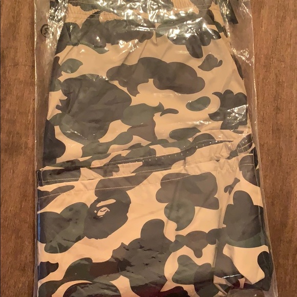Bape beach shorts - Picture 2 of 2